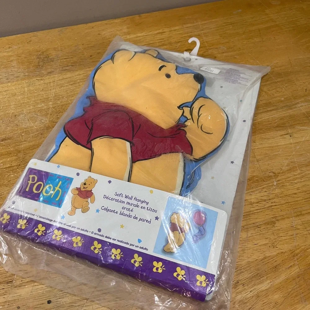 Vtg‎ Winnie the Pooh Soft Wall Hanging Dolly Inc Disney Nursery Decor 90s USA